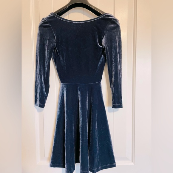 American Apparel long sleeve open back velvet skater dress in twilight - Picture 2 of 5